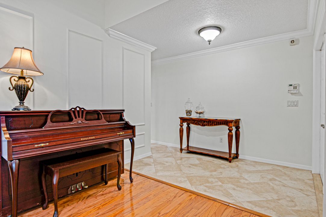 В аренду: $8,995 (4 спален, 2 ванн, 2200 Квадратных фут)