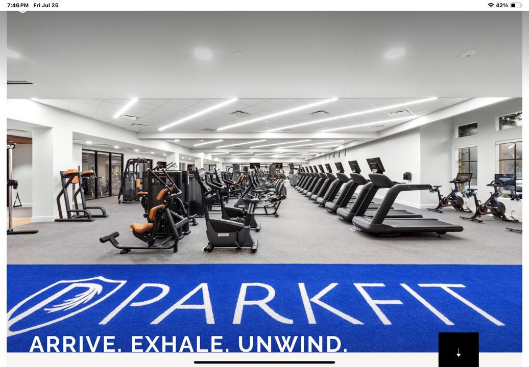 For Sale: $1,925,000 (6 beds, 4 baths, 4707 Square Feet)