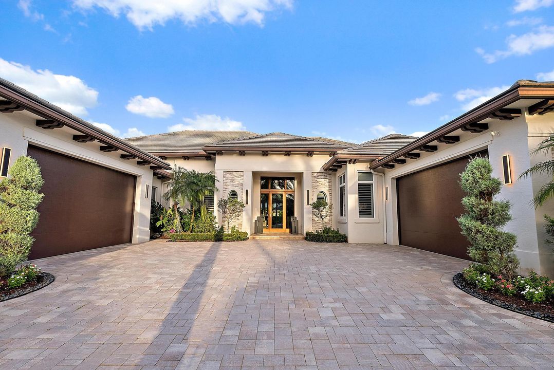 Active With Contract: $3,650,000 (4 beds, 4 baths, 4358 Square Feet)