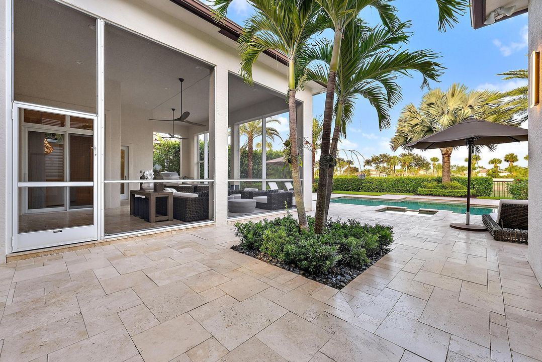 Active With Contract: $3,650,000 (4 beds, 4 baths, 4358 Square Feet)