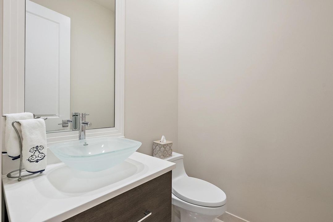 Active With Contract: $3,650,000 (4 beds, 4 baths, 4358 Square Feet)