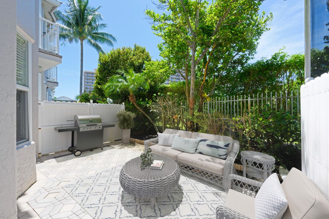 En Venta: $855,000 (2 camas, 2 baños, 1750 Pies cuadrados)