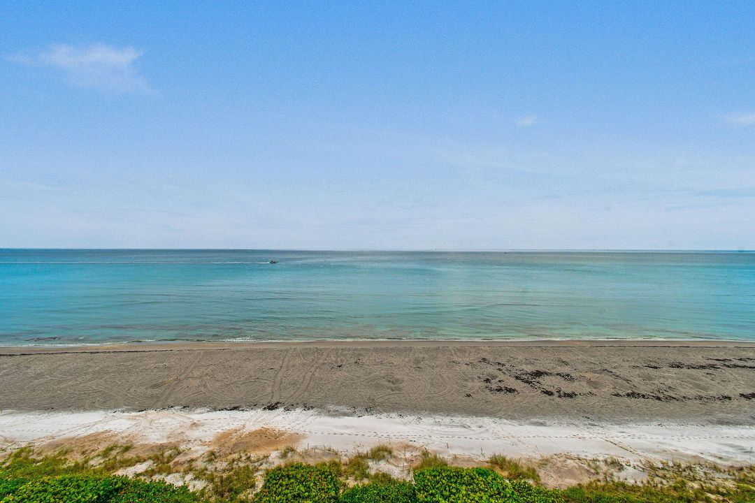 合同活跃: $2,995,000 (2 贝兹, 3 浴室, 2905 平方英尺)