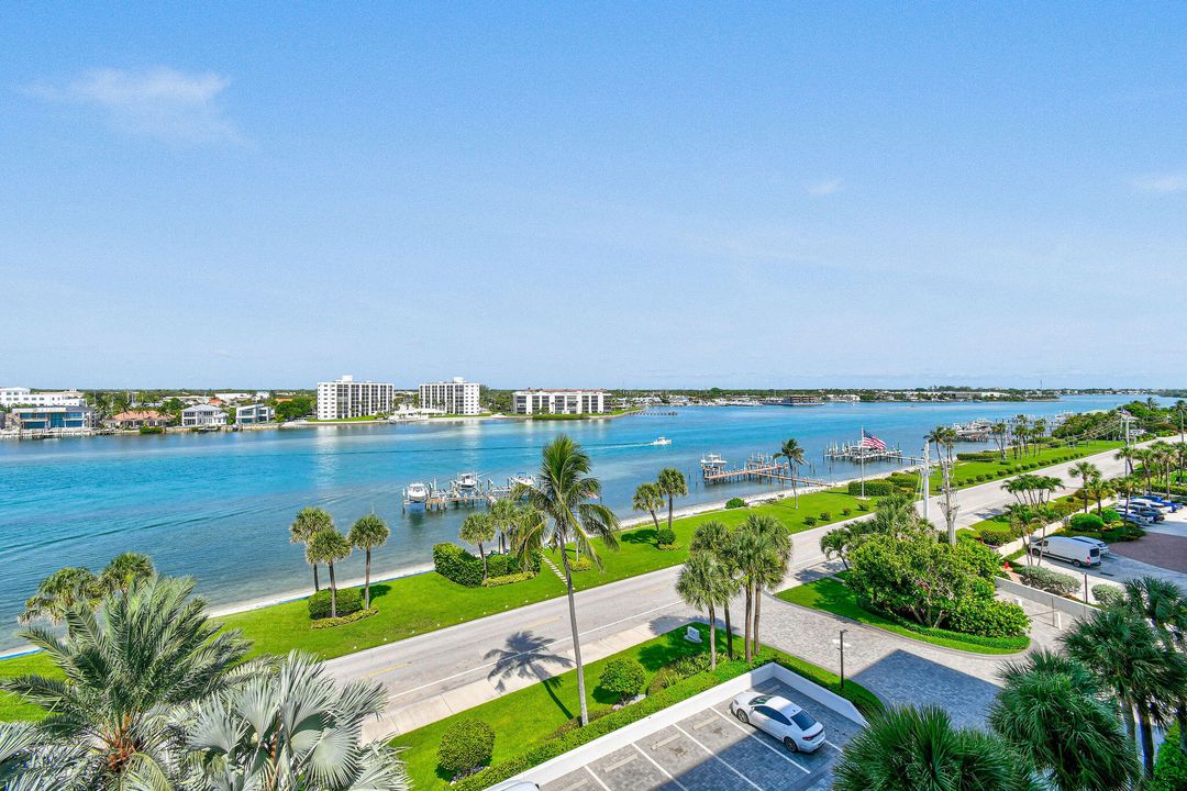 合同活跃: $2,995,000 (2 贝兹, 3 浴室, 2905 平方英尺)