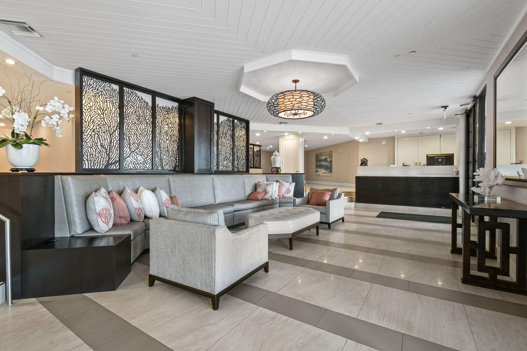 合同活跃: $2,995,000 (2 贝兹, 3 浴室, 2905 平方英尺)