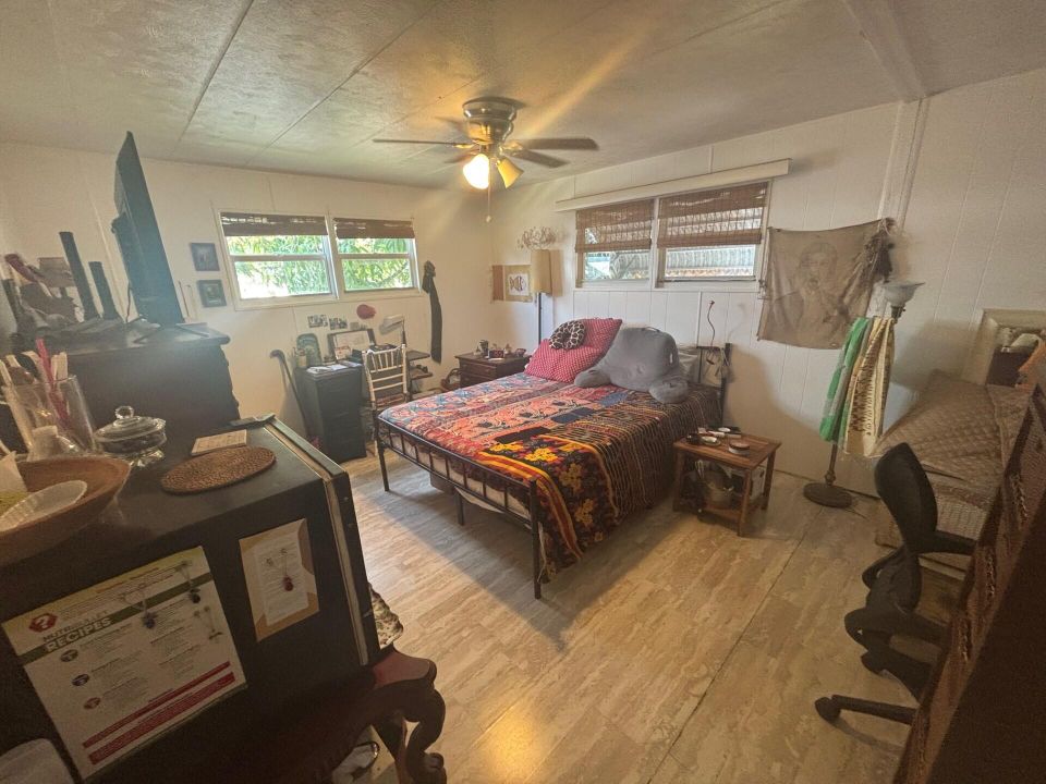 待售: $63,000 (3 贝兹, 2 浴室, 1368 平方英尺)