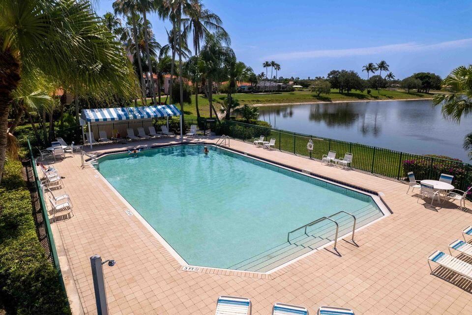 Activo con contrato: $389,500 (3 camas, 2 baños, 1298 Pies cuadrados)