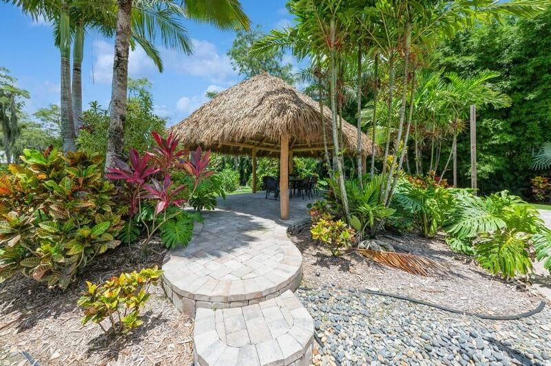 Active With Contract: $1,495,000 (4 beds, 3 baths, 2710 Square Feet)