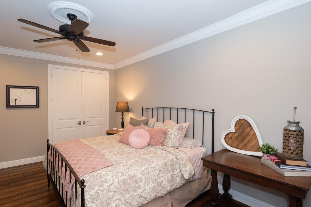 Под контрактом: $1,750,000 (3 спален, 3 ванн, 3630 Квадратных фут)