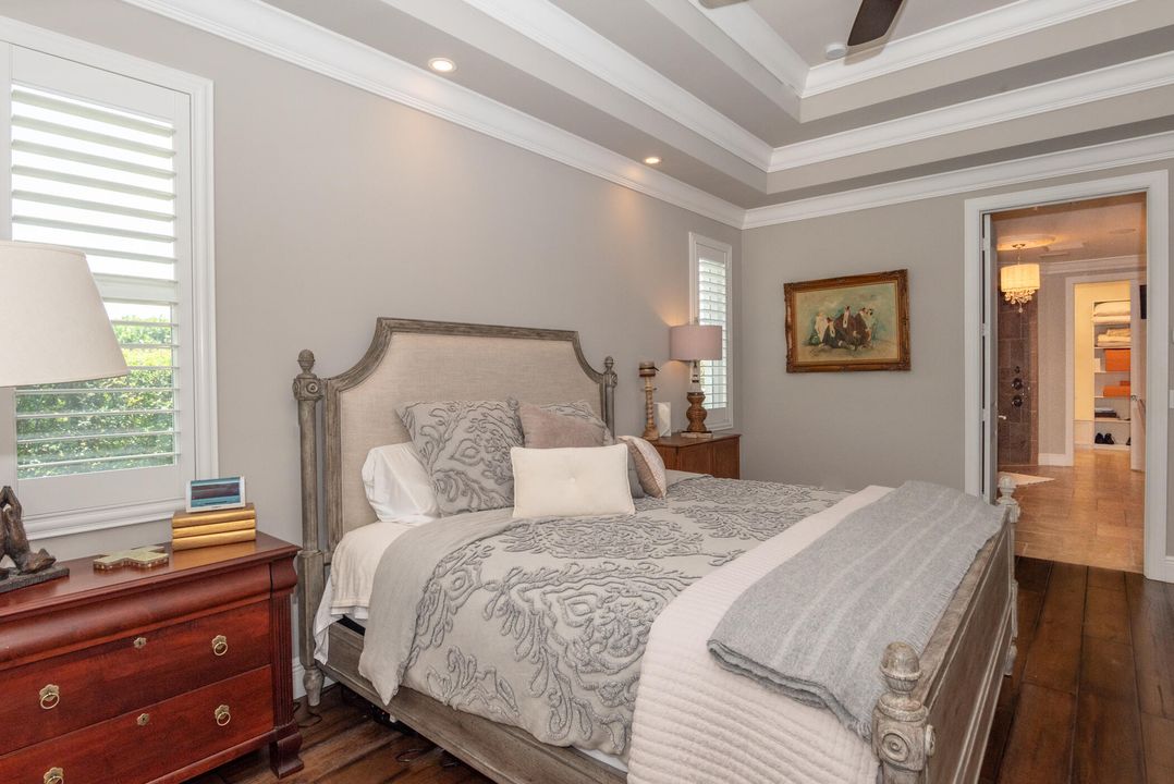 Под контрактом: $1,750,000 (3 спален, 3 ванн, 3630 Квадратных фут)