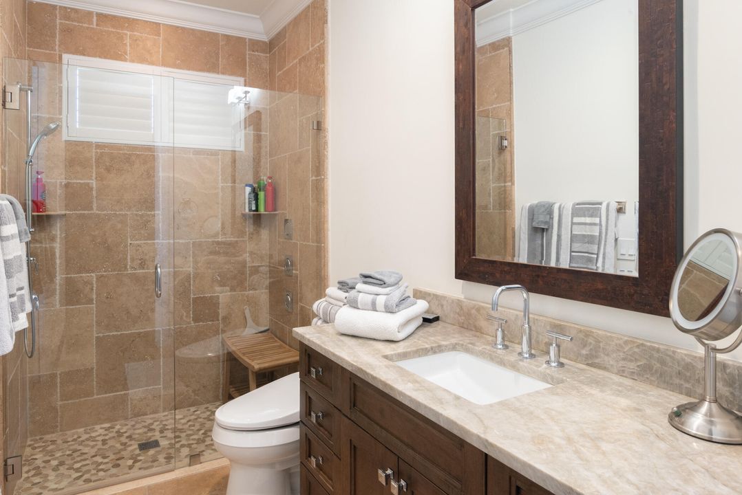 Под контрактом: $1,750,000 (3 спален, 3 ванн, 3630 Квадратных фут)