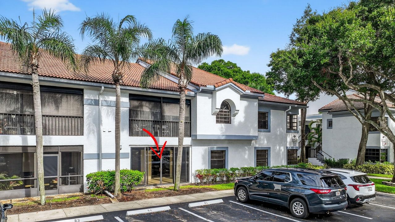 合同活跃: $185,000 (3 贝兹, 2 浴室, 1134 平方英尺)