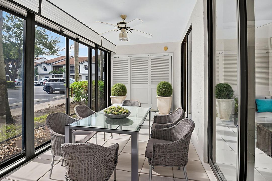 合同活跃: $185,000 (3 贝兹, 2 浴室, 1134 平方英尺)