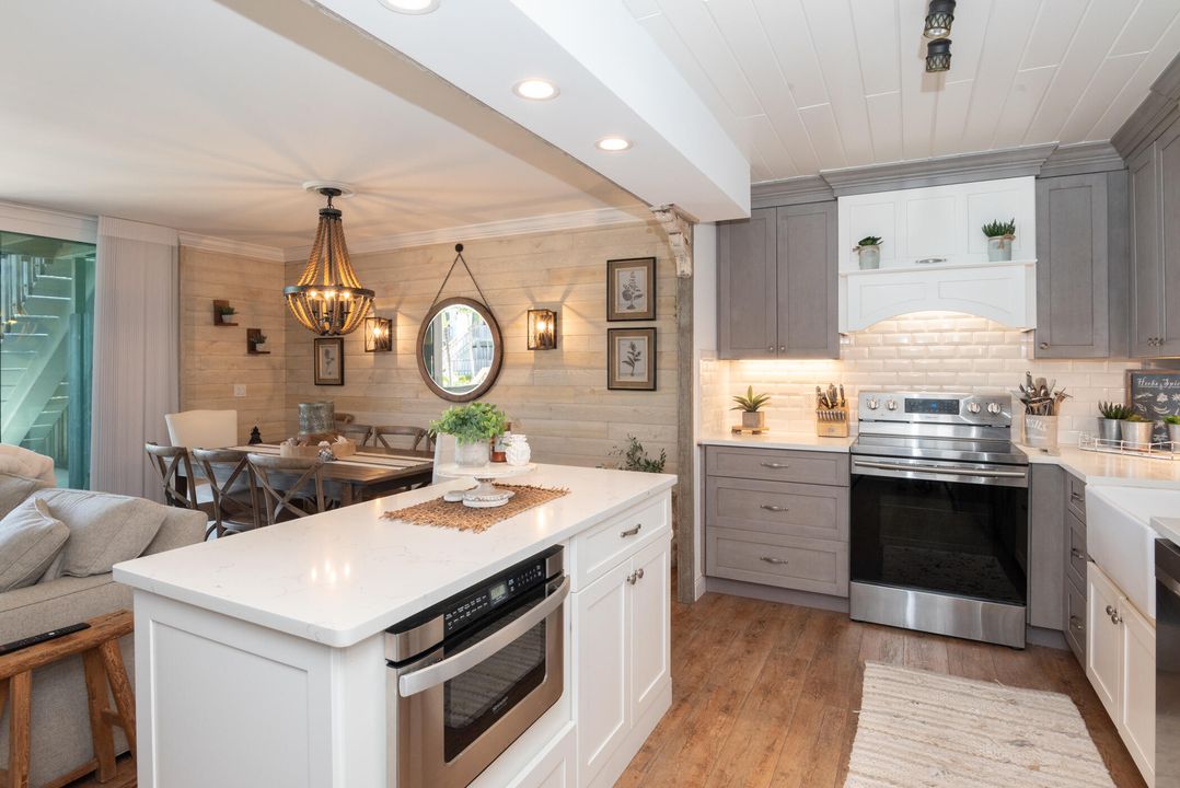 En Venta: $649,000 (2 camas, 2 baños, 1184 Pies cuadrados)