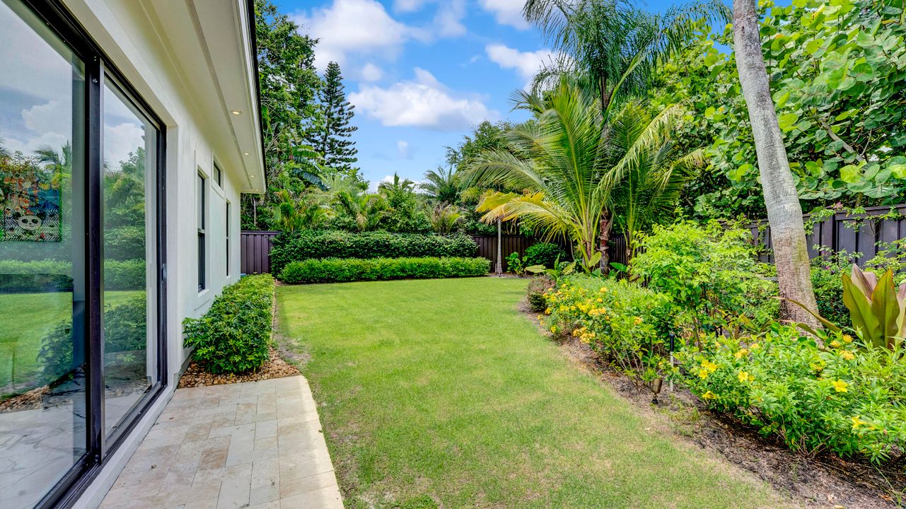 For Sale: $3,900,000 (4 beds, 4 baths, 4750 Square Feet)