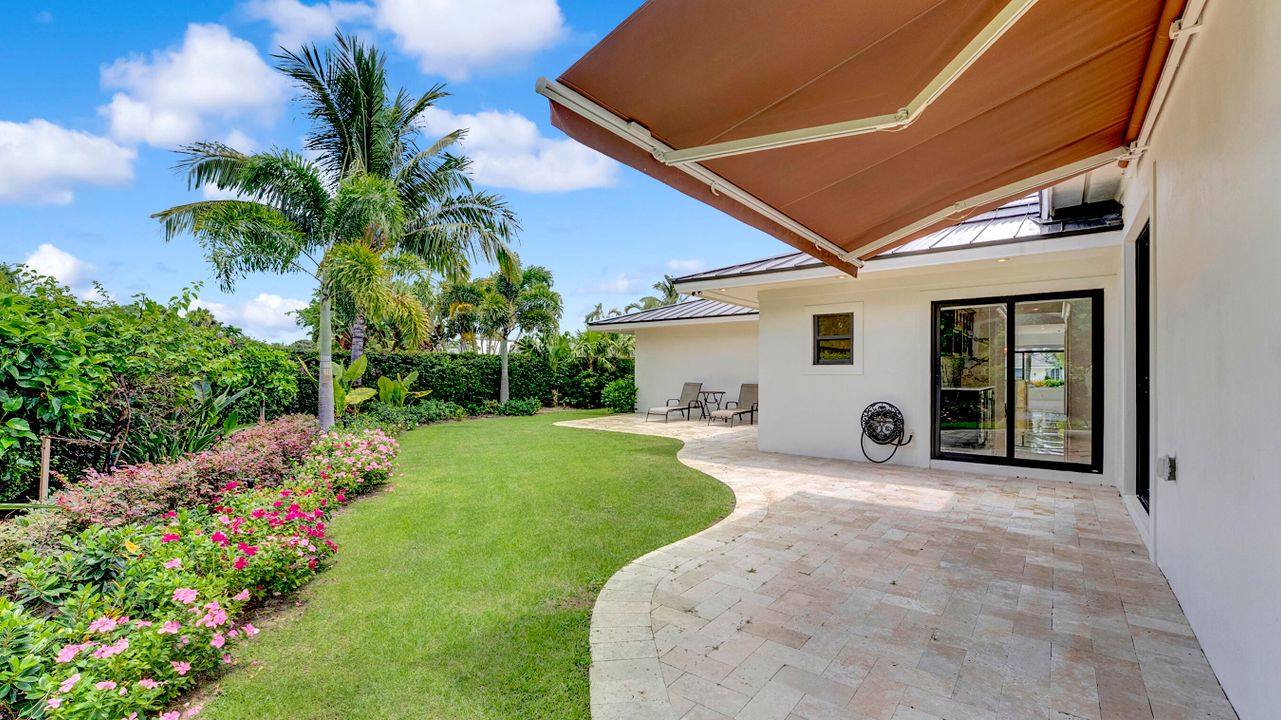 For Sale: $3,900,000 (4 beds, 4 baths, 4750 Square Feet)