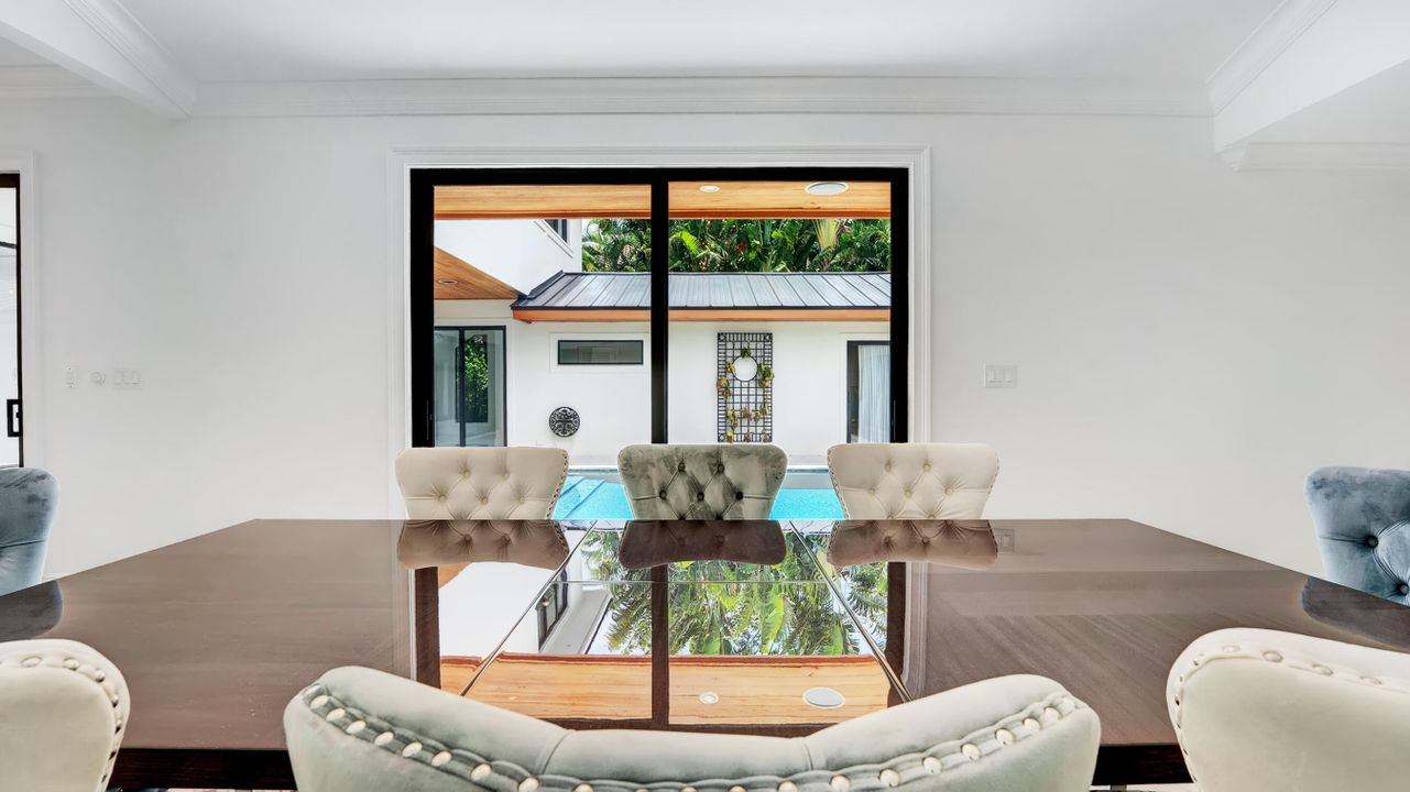 For Sale: $3,900,000 (4 beds, 4 baths, 4750 Square Feet)