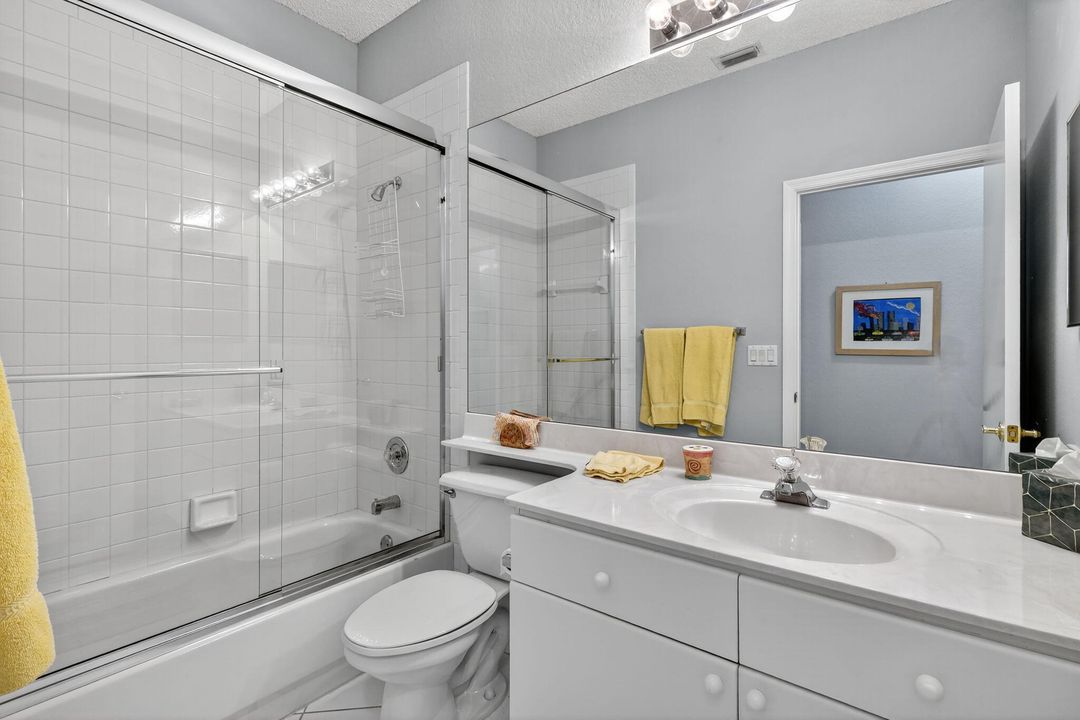 For Sale: $225,000 (2 beds, 2 baths, 1910 Square Feet)