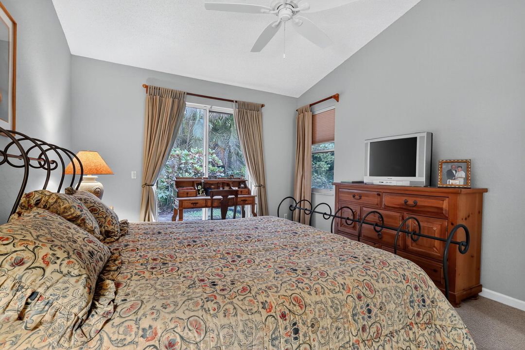 For Sale: $225,000 (2 beds, 2 baths, 1910 Square Feet)