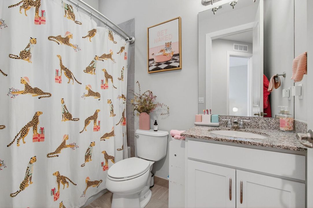 En Venta: $510,000 (3 camas, 2 baños, 2218 Pies cuadrados)