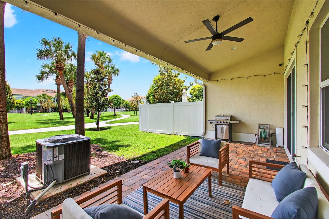 En Venta: $510,000 (3 camas, 2 baños, 2218 Pies cuadrados)