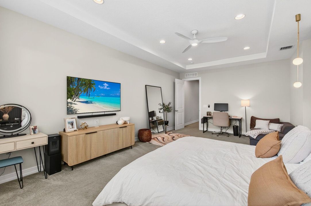 En Venta: $510,000 (3 camas, 2 baños, 2218 Pies cuadrados)