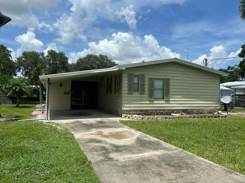 Недавно продано: $199,000 (2 спален, 2 ванн, 1248 Квадратных фут)