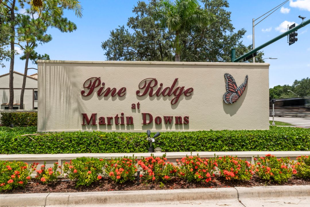 Под контрактом: $199,000 (2 спален, 2 ванн, 1111 Квадратных фут)