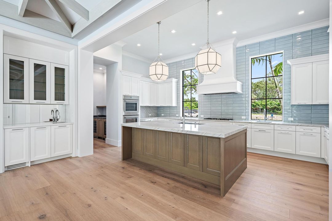 待售: $4,640,000 (4 贝兹, 4 浴室, 4229 平方英尺)