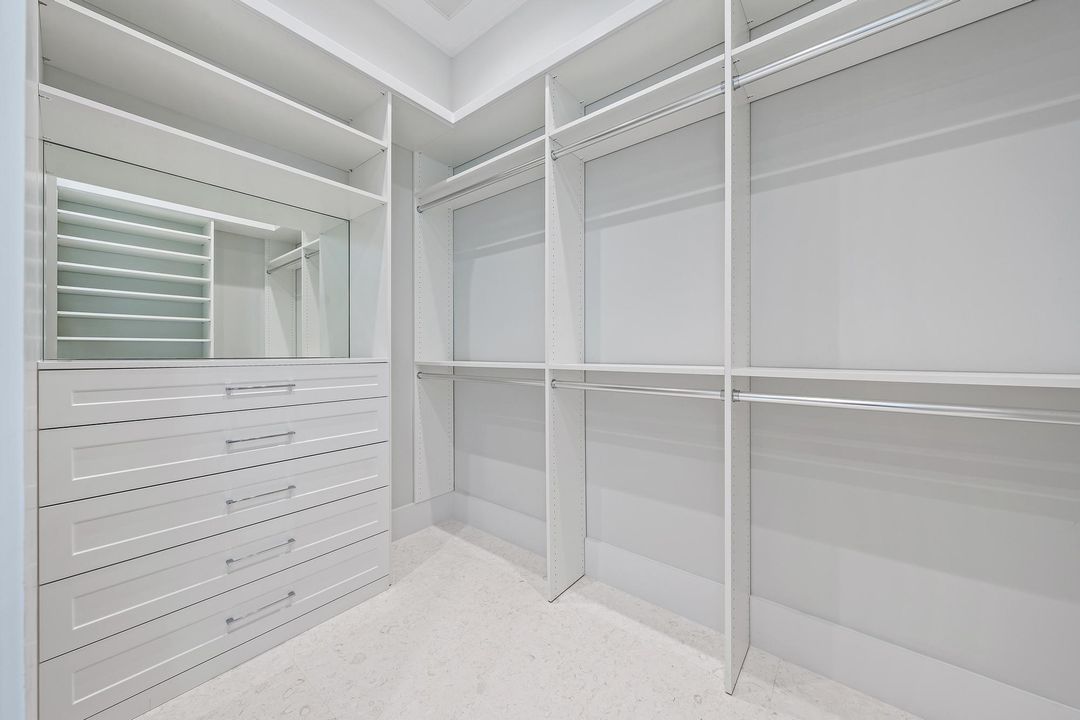 待售: $4,640,000 (4 贝兹, 4 浴室, 4229 平方英尺)