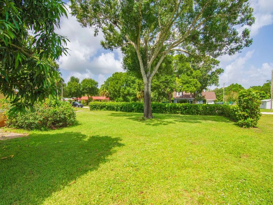 合同活跃: $485,000 (4 贝兹, 3 浴室, 2482 平方英尺)