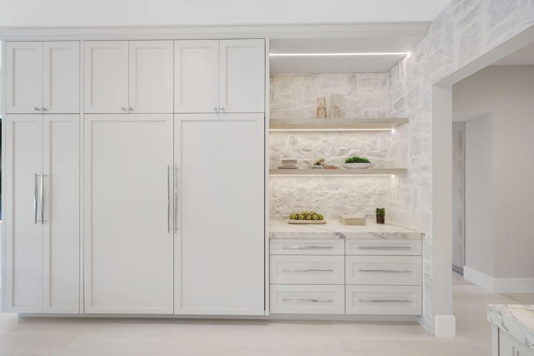 For Sale: $3,795,000 (5 beds, 5 baths, 4545 Square Feet)