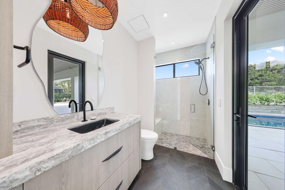 For Sale: $3,795,000 (5 beds, 5 baths, 4545 Square Feet)