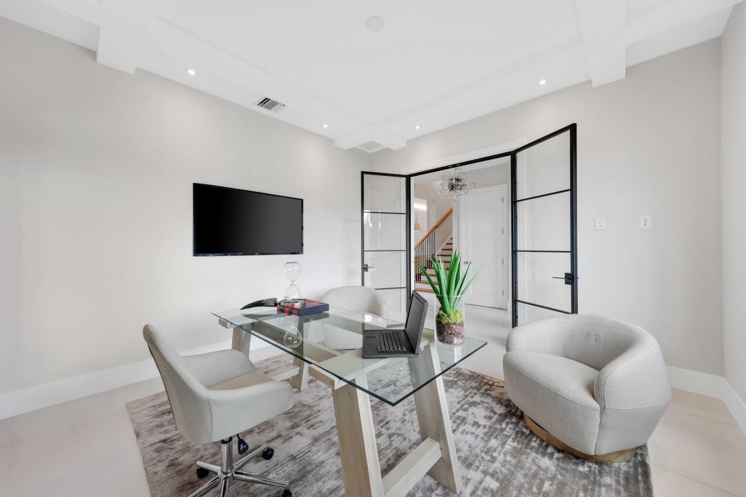 For Sale: $3,795,000 (5 beds, 5 baths, 4545 Square Feet)