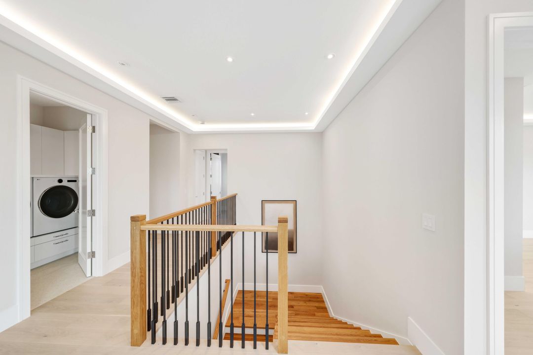 For Sale: $3,795,000 (5 beds, 5 baths, 4545 Square Feet)