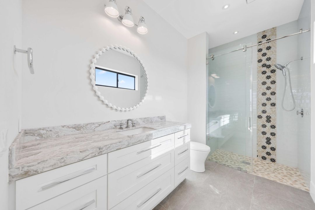 For Sale: $3,795,000 (5 beds, 5 baths, 4545 Square Feet)