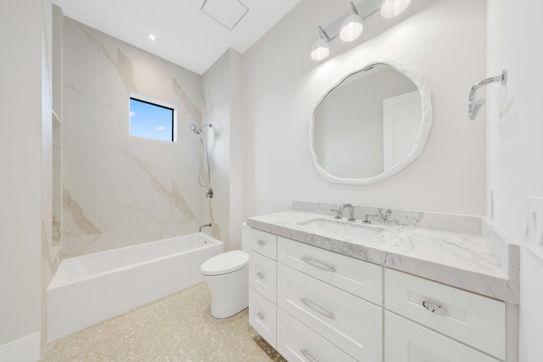 For Sale: $3,795,000 (5 beds, 5 baths, 4545 Square Feet)