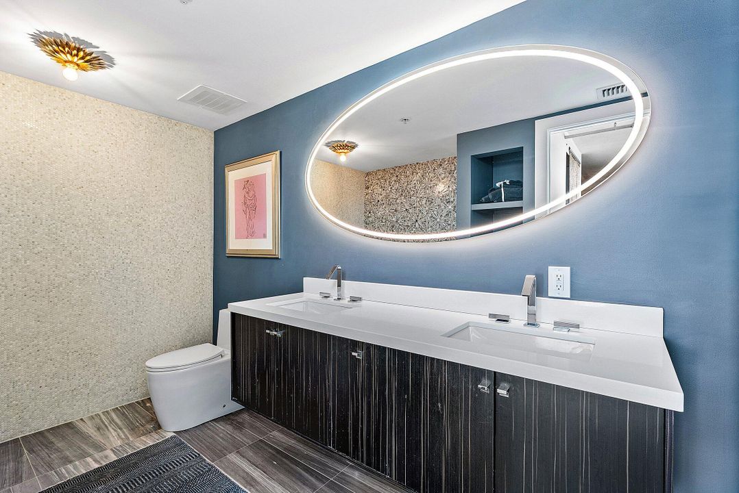 合同活跃: $1,050,000 (2 贝兹, 2 浴室, 1795 平方英尺)