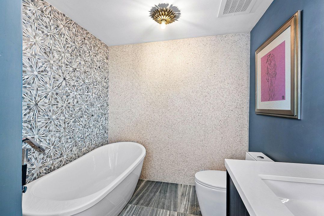 合同活跃: $1,050,000 (2 贝兹, 2 浴室, 1795 平方英尺)