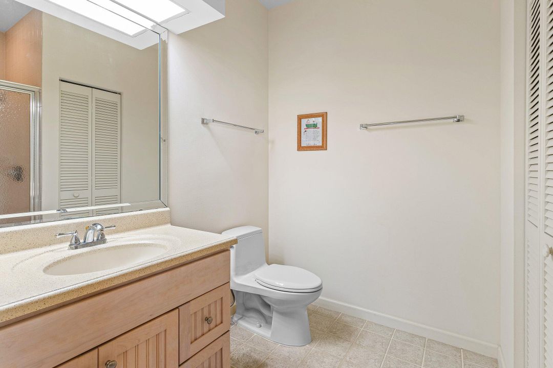 Active With Contract: $9,000 (3 beds, 3 baths, 1936 Square Feet)