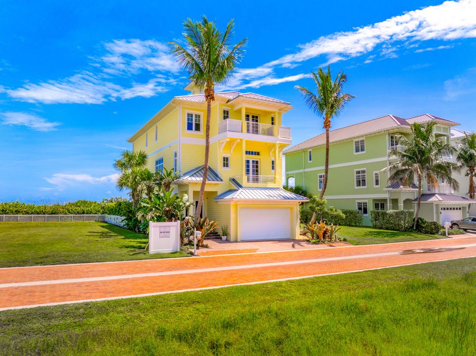 For Sale: $2,999,000 (4 beds, 4 baths, 3557 Square Feet)