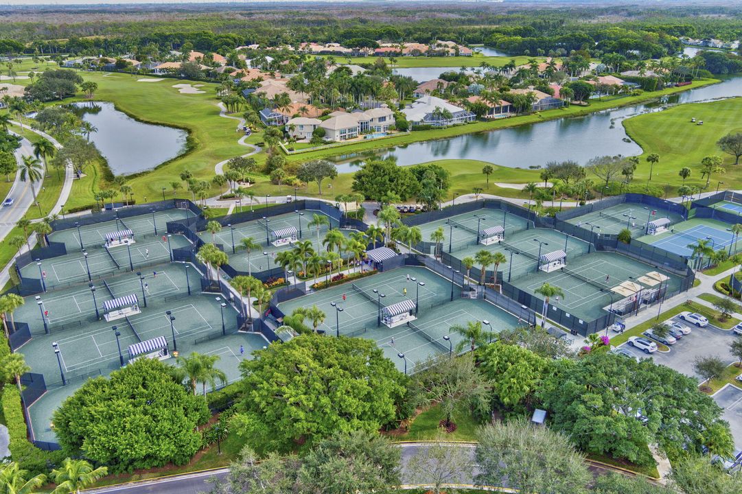 For Sale: $1,750,000 (4 beds, 4 baths, 3797 Square Feet)