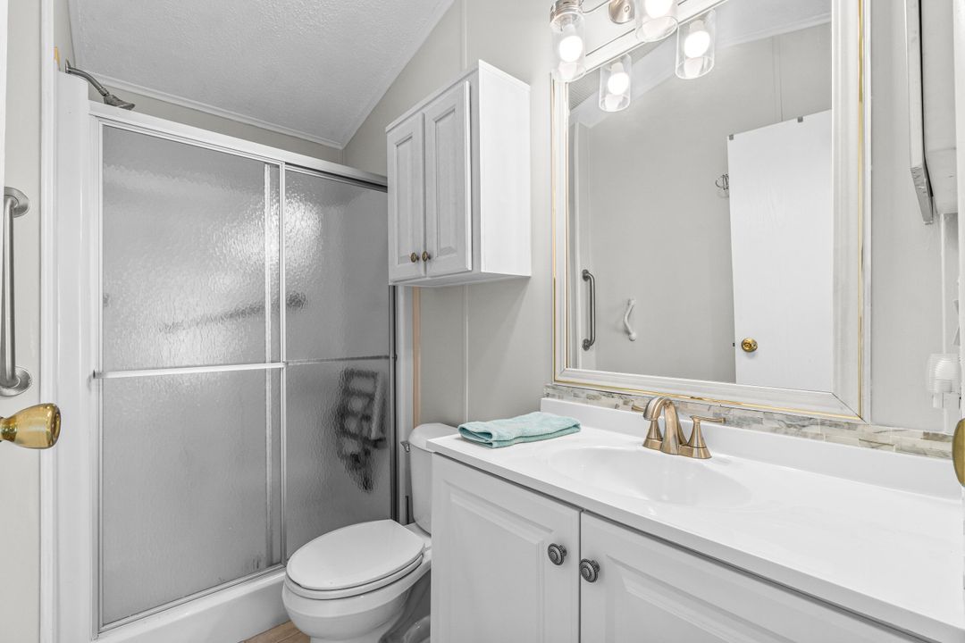 待售: $260,000 (1 贝兹, 1 浴室, 288 平方英尺)