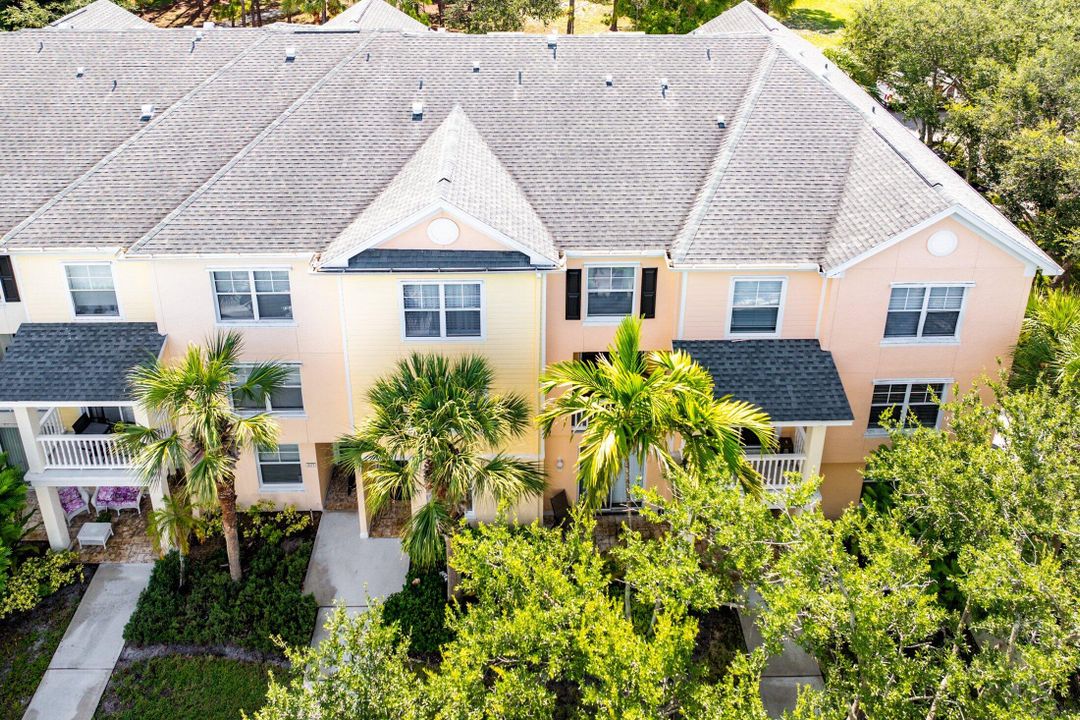 En Venta: $374,900 (2 camas, 2 baños, 1344 Pies cuadrados)