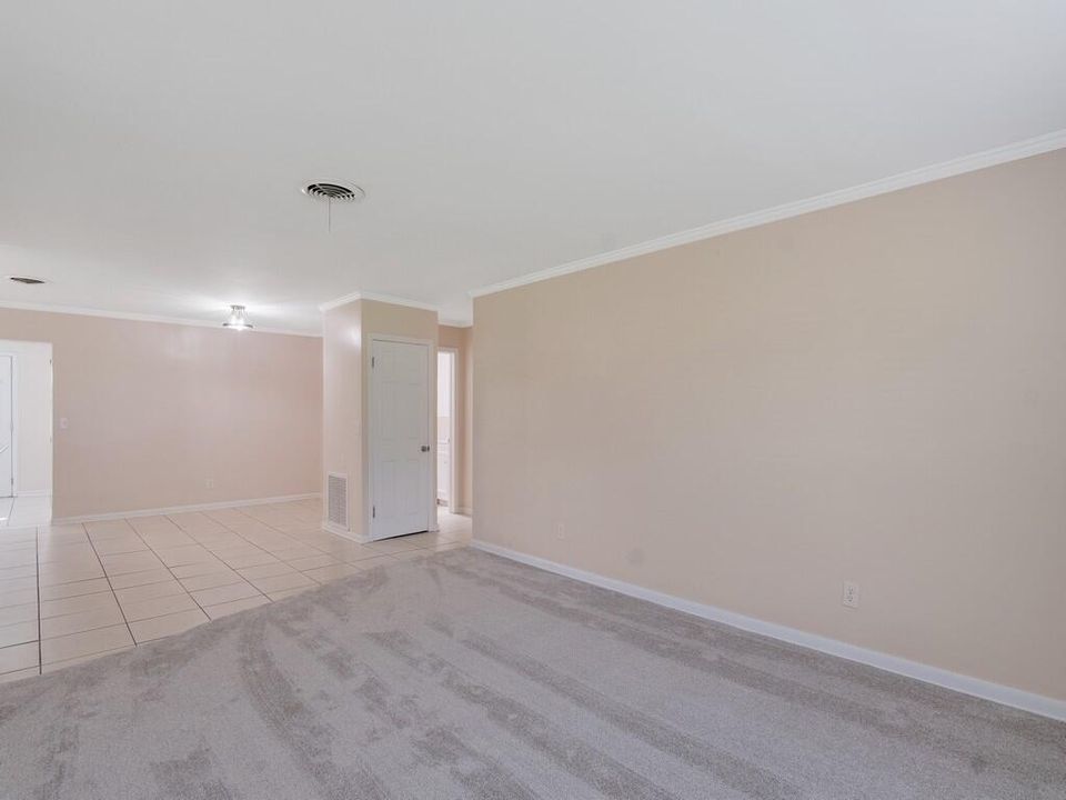 Activo con contrato: $259,000 (3 camas, 2 baños, 1352 Pies cuadrados)