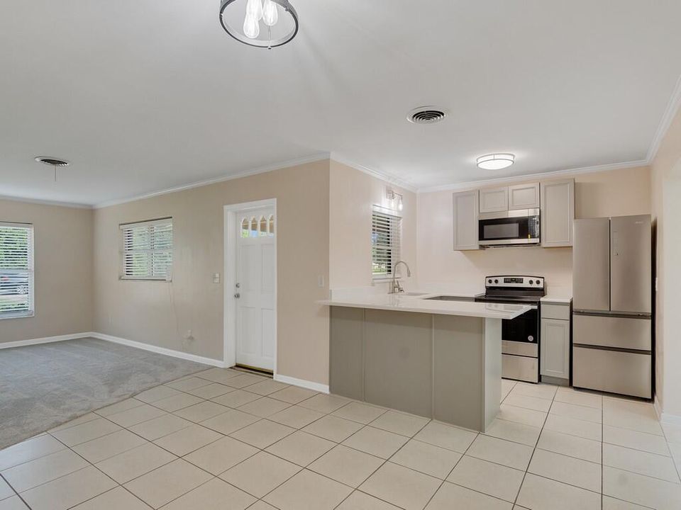 Activo con contrato: $259,000 (3 camas, 2 baños, 1352 Pies cuadrados)