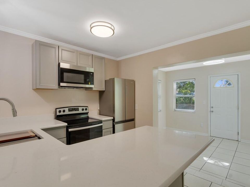 Activo con contrato: $259,000 (3 camas, 2 baños, 1352 Pies cuadrados)