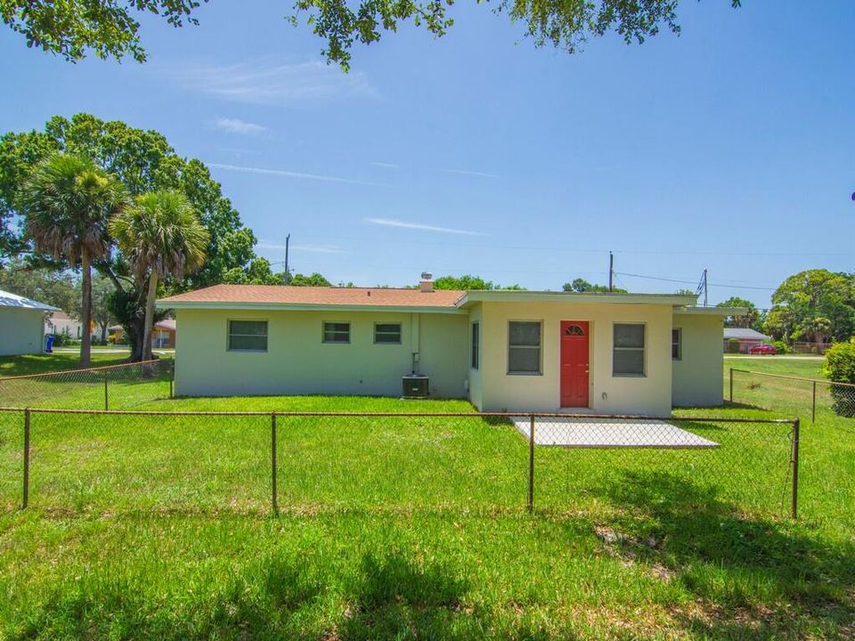 Activo con contrato: $259,000 (3 camas, 2 baños, 1352 Pies cuadrados)