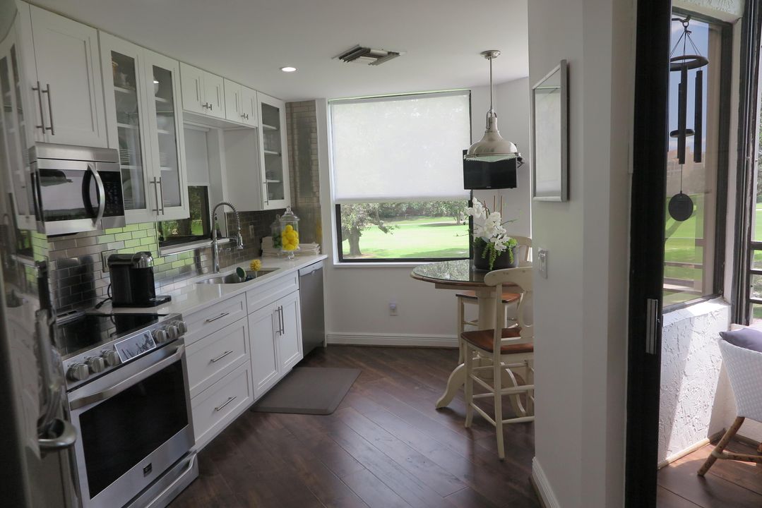 Recently Rented: $4,800 (2 beds, 2 baths, 1447 Square Feet)