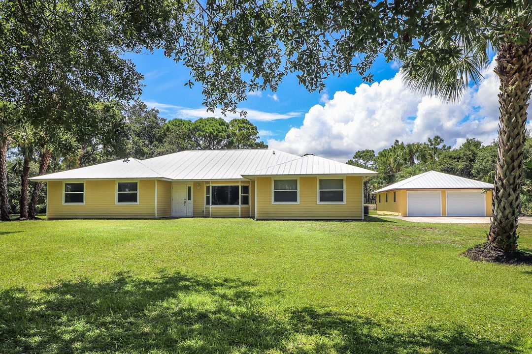 Под контрактом: $845,000 (4 спален, 3 ванн, 2291 Квадратных фут)